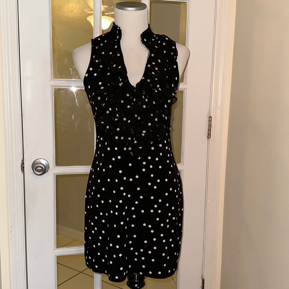 White House Black Market Classy Dresd